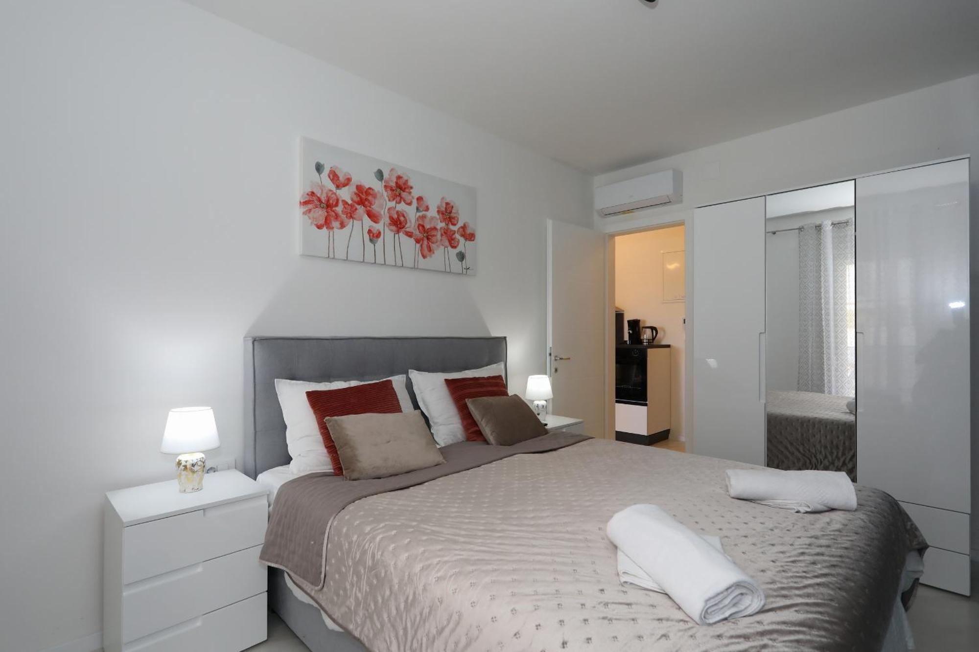 Apartment Relex With Pool & Jacuzzi Privlaka  Dış mekan fotoğraf