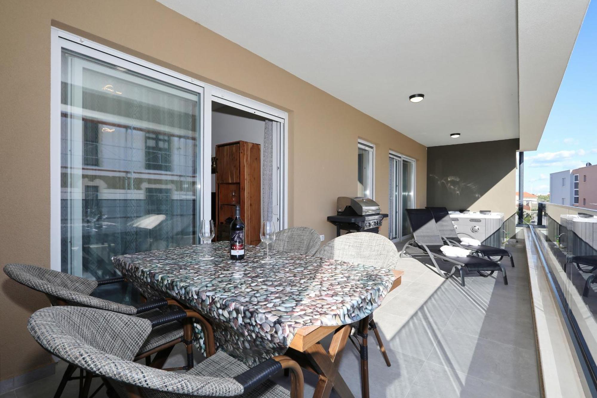 Apartment Relex With Pool & Jacuzzi Privlaka  Dış mekan fotoğraf